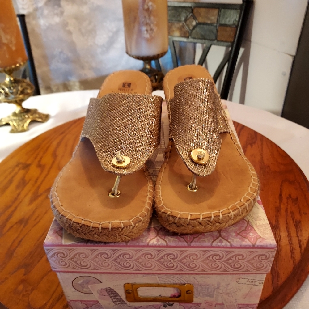 White Mountain Glittery Gold Shoes size 10
